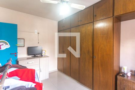 Casa à venda com 178m², 3 quartos e 3 vagas Casa à venda com 178m², 3 quartos e 3 vagasQuarto 3