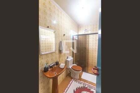 Casa à venda com 178m², 3 quartos e 3 vagas Casa à venda com 178m², 3 quartos e 3 vagasBanheiro social