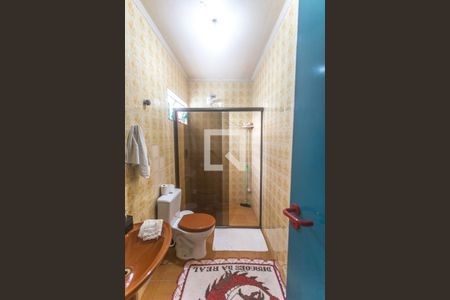 Casa à venda com 178m², 3 quartos e 3 vagas Casa à venda com 178m², 3 quartos e 3 vagasBanheiro social