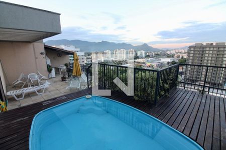 Apartamento para alugar com 188m², 2 quartos e 3 vagasPiscina