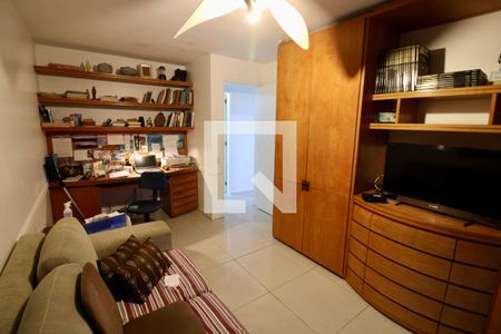 Apartamento para alugar com 188m², 2 quartos e 3 vagasQuarto
