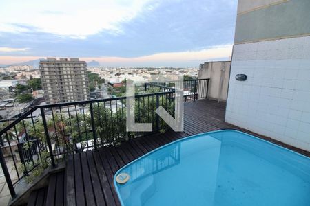 Apartamento para alugar com 188m², 2 quartos e 3 vagasPiscina