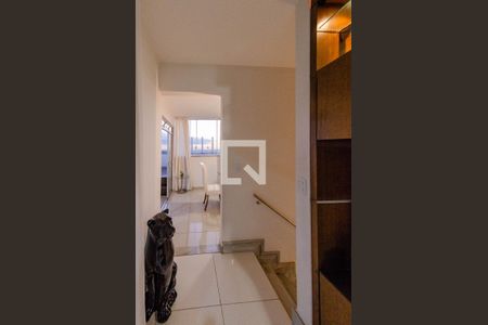 Apartamento à venda com 235m², 3 quartos e 3 vagas Apartamento à venda com 235m², 3 quartos e 3 vagasSala 2