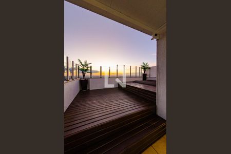 Apartamento à venda com 235m², 3 quartos e 3 vagas Apartamento à venda com 235m², 3 quartos e 3 vagasCobertura