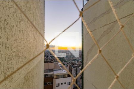 Apartamento à venda com 235m², 3 quartos e 3 vagas Apartamento à venda com 235m², 3 quartos e 3 vagasVista