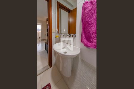 Apartamento à venda com 235m², 3 quartos e 3 vagas Apartamento à venda com 235m², 3 quartos e 3 vagasBanheiro