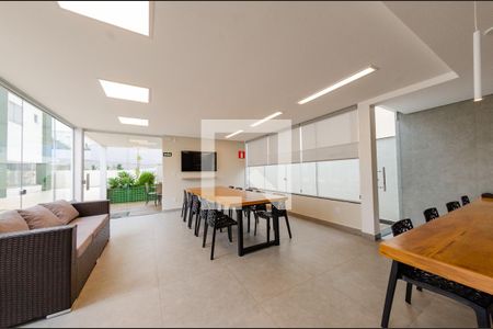 Apartamento à venda com 235m², 3 quartos e 3 vagas Apartamento à venda com 235m², 3 quartos e 3 vagasÁrea comum