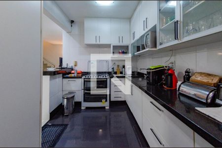 Apartamento à venda com 235m², 3 quartos e 3 vagas Apartamento à venda com 235m², 3 quartos e 3 vagasCozinha