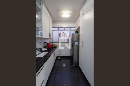 Apartamento à venda com 235m², 3 quartos e 3 vagas Apartamento à venda com 235m², 3 quartos e 3 vagasCozinha