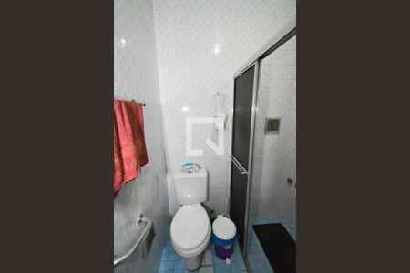 Casa à venda com 180m², 3 quartos e 2 vagasBanheiro 2