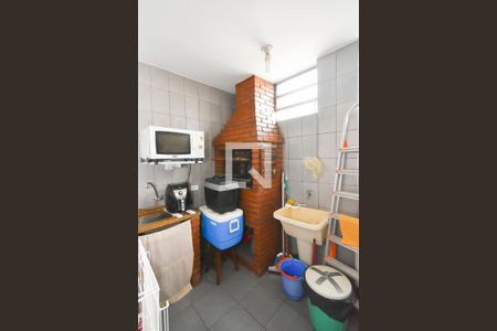 Casa à venda com 180m², 3 quartos e 2 vagasChurrasqueira