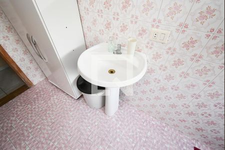 Casa à venda com 180m², 3 quartos e 2 vagasBanheiro 1