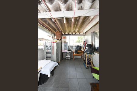 Casa à venda com 180m², 3 quartos e 2 vagasLavanderia 