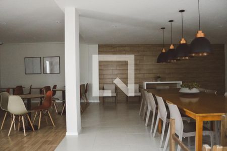 Apartamento para alugar com 60m², 2 quartos e sem vagaÁrea comum - Salão de festas