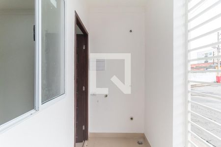Entrada de casa para alugar com 1 quarto, 50m² em Jardim Esperança, Mogi das Cruzes