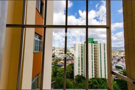 VIsta de apartamento à venda com 3 quartos, 81m² em Nova Gameleira, Belo Horizonte