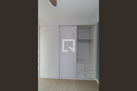 Apartamento à venda com 108m², 3 quartos e 2 vagasSuíte - Armário