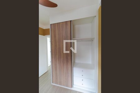 Apartamento à venda com 108m², 3 quartos e 2 vagasQuarto 02 - Armário