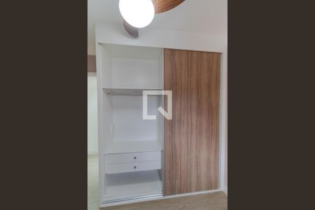Apartamento à venda com 108m², 3 quartos e 2 vagasQuarto 01 - Armário