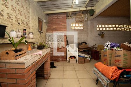 Casa à venda com 120m², 2 quartos e 2 vagas Casa à venda com 120m², 2 quartos e 2 vagasárea-churrasqueira