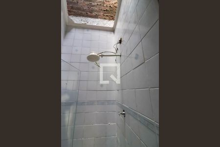 Casa para alugar com 120m², 2 quartos e 2 vagas Casa para alugar com 120m², 2 quartos e 2 vagasBanheiro