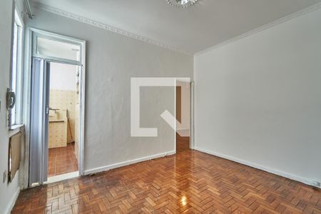 Sala de apartamento para alugar com 1 quarto, 42m² em Rua Leopoldo