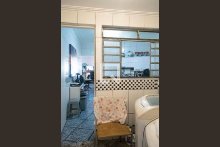 Casa à venda com 33m², 2 quartos e sem vagaarea de serviço