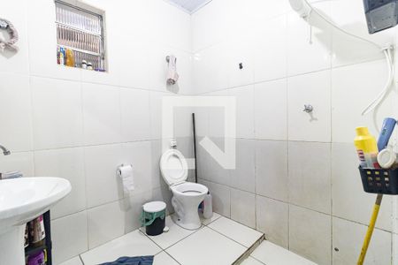 Banheiro da Casa 1 de casa para alugar com 5 quartos, 500m² em Vila Brasilina, São Paulo