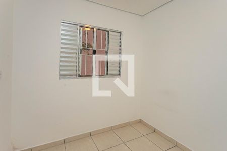 Quarto de casa para alugar com 1 quarto, 50m² em Taboão, Diadema