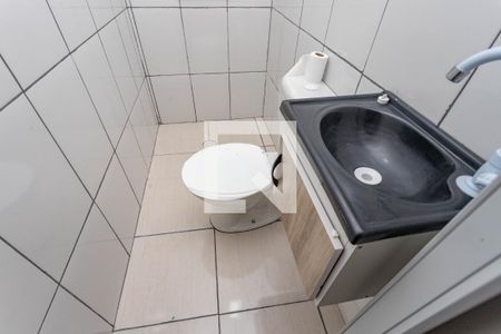 Banheiro de casa para alugar com 1 quarto, 50m² em Taboão, Diadema