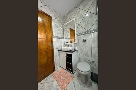 Casa à venda com 240m², 2 quartos e 2 vagasBanheiro 1