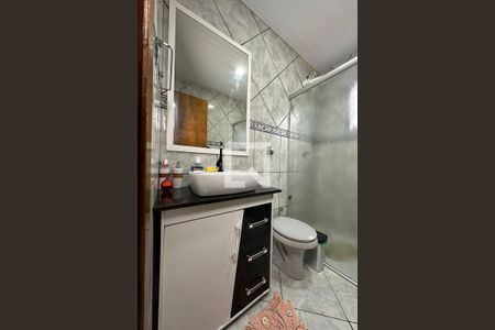 Casa à venda com 240m², 2 quartos e 2 vagasBanheiro 1 