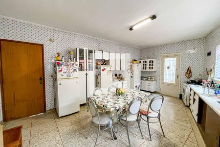 Casa à venda com 315m², 3 quartos e 6 vagasCozinha