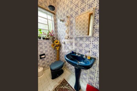 Casa à venda com 315m², 3 quartos e 6 vagasBanheiro
