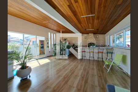 Casa à venda com 270m², 3 quartos e 2 vagas Casa à venda com 270m², 3 quartos e 2 vagasChurrasqueira - 3 andar