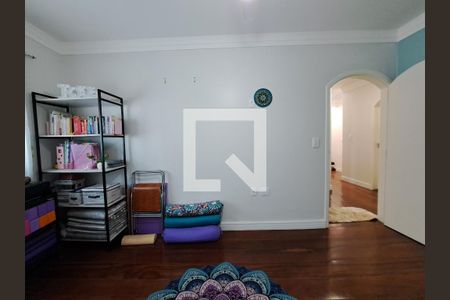 Casa à venda com 270m², 3 quartos e 2 vagas Casa à venda com 270m², 3 quartos e 2 vagasQuarto 2