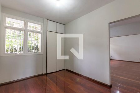 Estar íntimo de apartamento à venda com 4 quartos, 128m² em Cruzeiro, Belo Horizonte