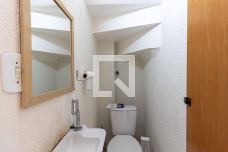 Casa de condomínio para alugar com 110m², 2 quartos e 2 vagasLavabo