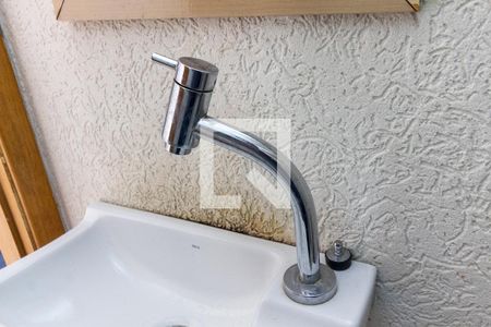 Casa de condomínio para alugar com 110m², 2 quartos e 2 vagasBanheiro - torneira