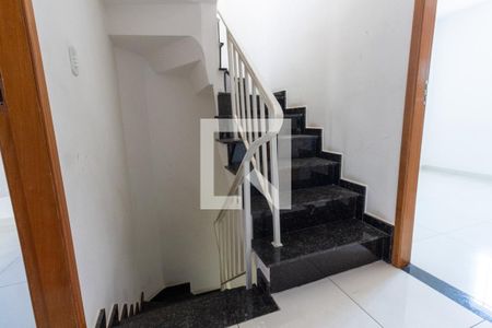 Casa de condomínio para alugar com 110m², 2 quartos e 2 vagasCorredor