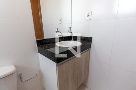 Casa de condomínio para alugar com 110m², 2 quartos e 2 vagasBanheiro da Suíte