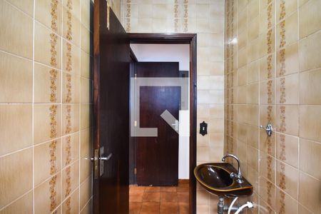 Banheiro 1 de casa à venda com 3 quartos, 269m² em Vila Sonia, São Paulo