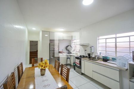 Casa à venda com 280m², 3 quartos e 1 vagaCozinha