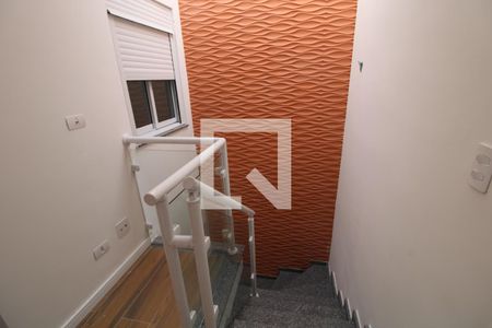 Escada de casa à venda com 3 quartos, 108m² em Jardim Palmares (zona Sul), São Paulo