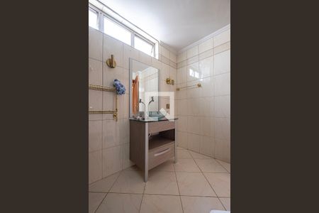 Apartamento à venda com 200m², 3 quartos e 2 vagasBanheiro