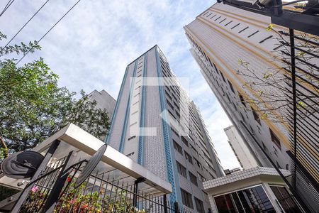 Apartamento à venda com 200m², 3 quartos e 2 vagasFachada