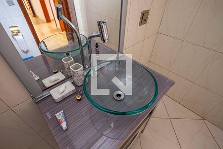 Apartamento à venda com 200m², 3 quartos e 2 vagasBanheiro