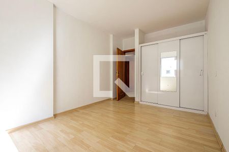 Apartamento à venda com 200m², 3 quartos e 2 vagasQuarto 2