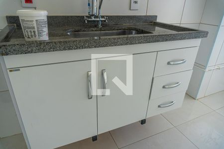 Apartamento para alugar com 50m², 2 quartos e 1 vaga Apartamento para alugar com 50m², 2 quartos e 1 vagaCozinha e Área de Serviço