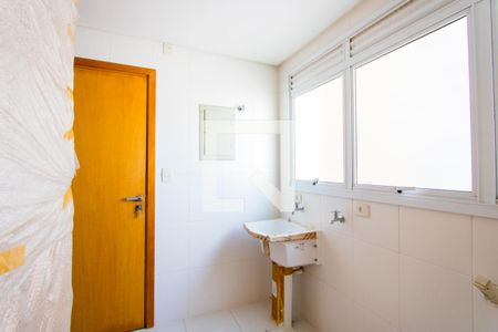 Apartamento à venda com 120m², 3 quartos e 3 vagas Apartamento à venda com 120m², 3 quartos e 3 vagasÁrea de serviço